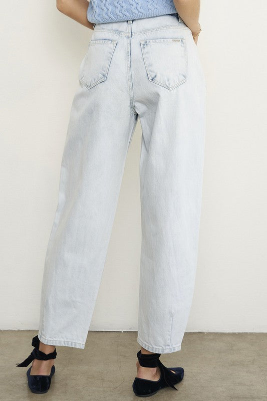 BALLOON SLOUCH JEANS LIGHT by Insane Gene | Fleurcouture