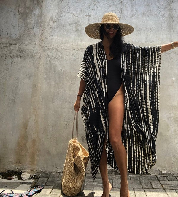 Black & White Kimono black/white OS by ClaudiaG Apparel | Fleurcouture