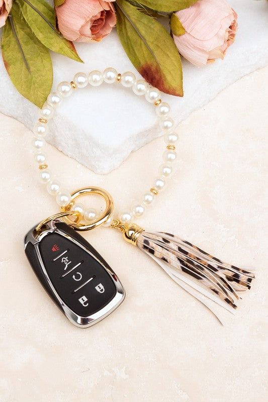 Classic Pearl Key Ring Bracelet OneSize by Aili&