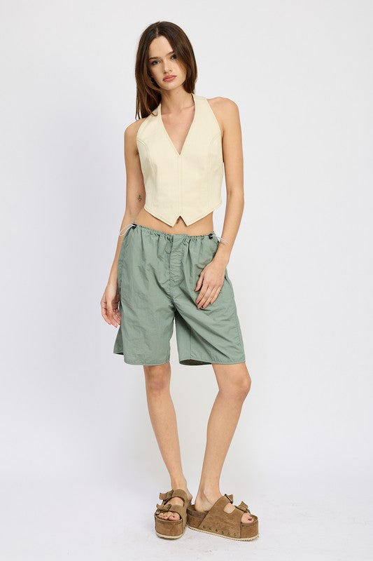 CONTRASTED BERMUDA SHORTS by Emory Park | Fleurcouture