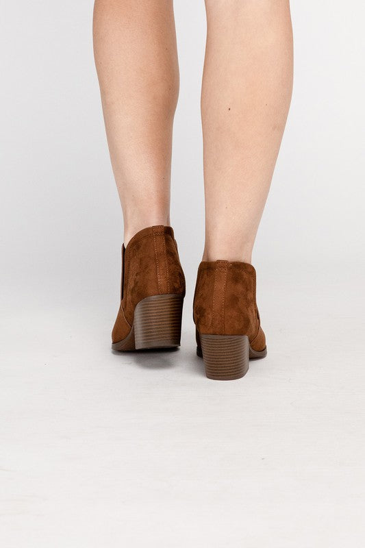 GWEN Suede Ankle Boots COGNAC by Fortune Dynamic | Fleurcouture