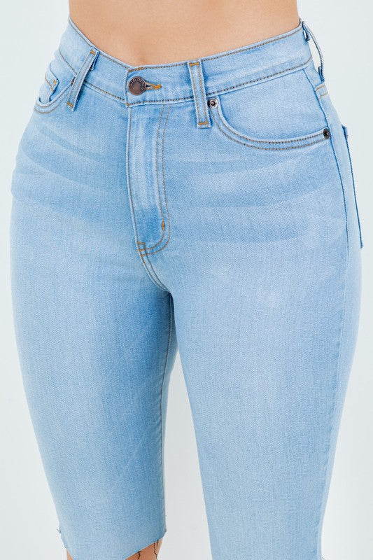 Lily Bermuda Short light wash by GJG Denim | Fleurcouture