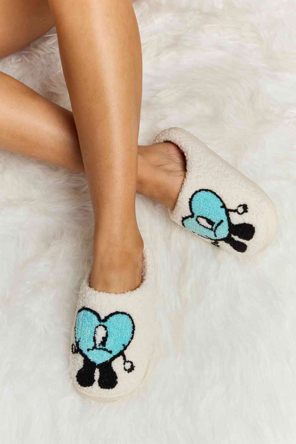 Melody Love Heart Print Plush Slippers by Trendsi | Fleurcouture