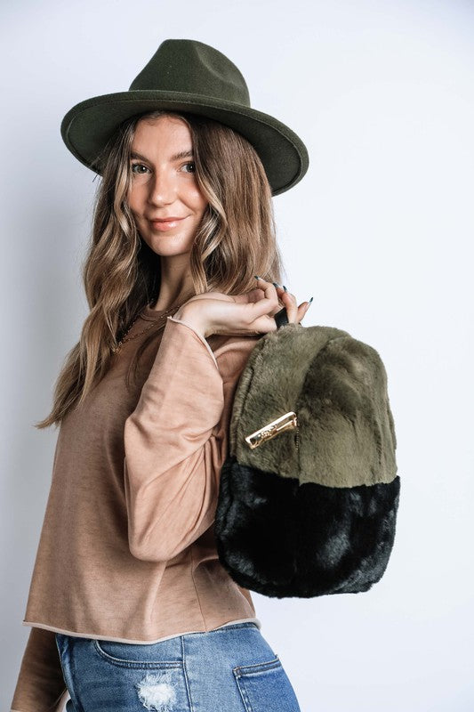 MINI TWO TONED FURRY BACKPACK Os by Bella Chic | Fleurcouture