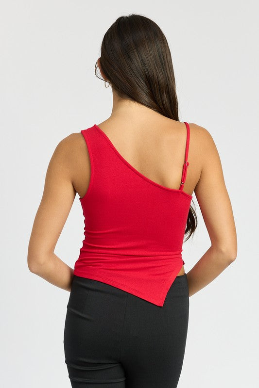 ONE SHOULDER RUCHED TOP TRUE RED by Emory Park | Fleurcouture