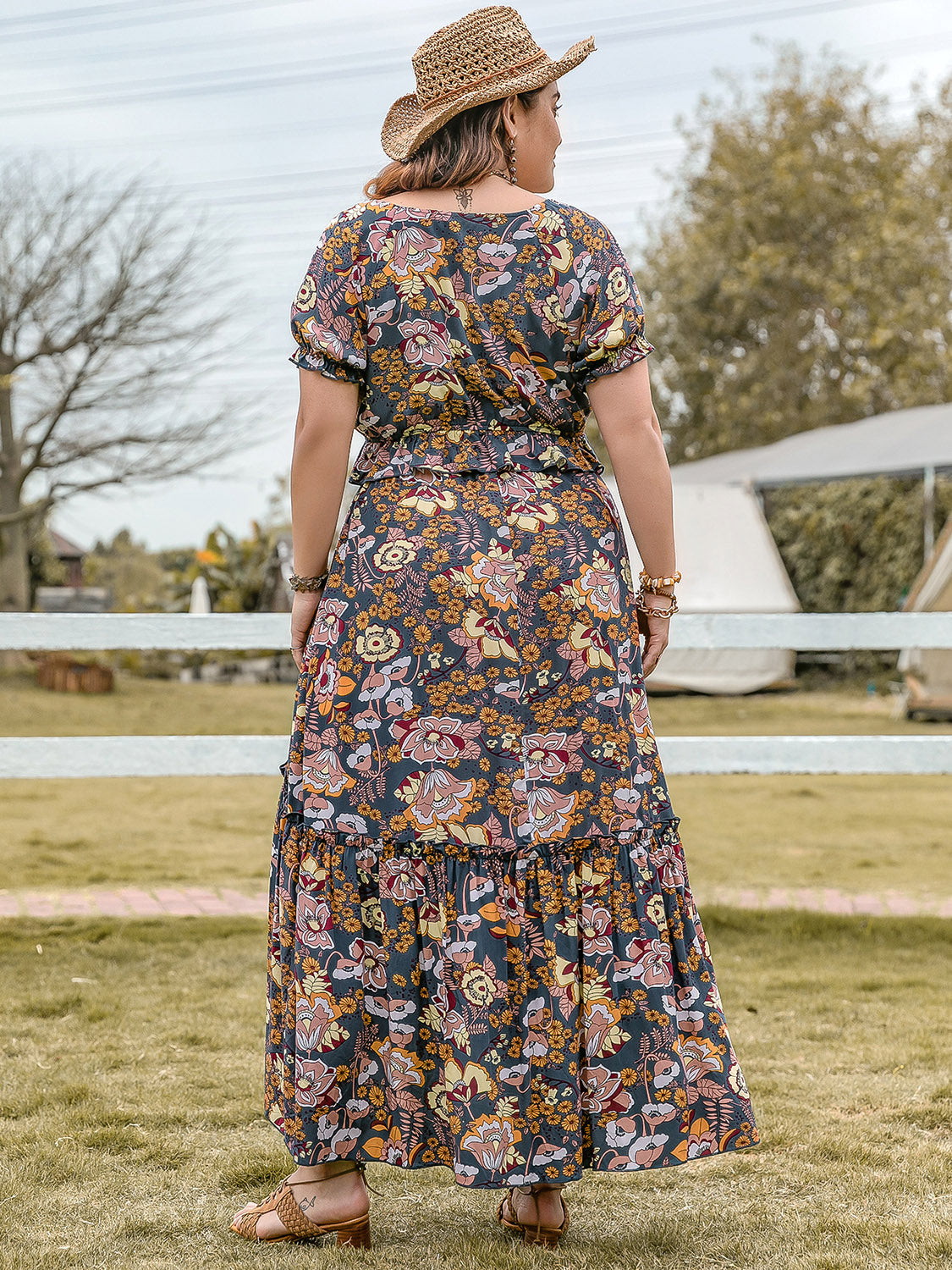 Plus Size Tie Neck Short Sleeve Top and Skirt Set Multicolor Women&