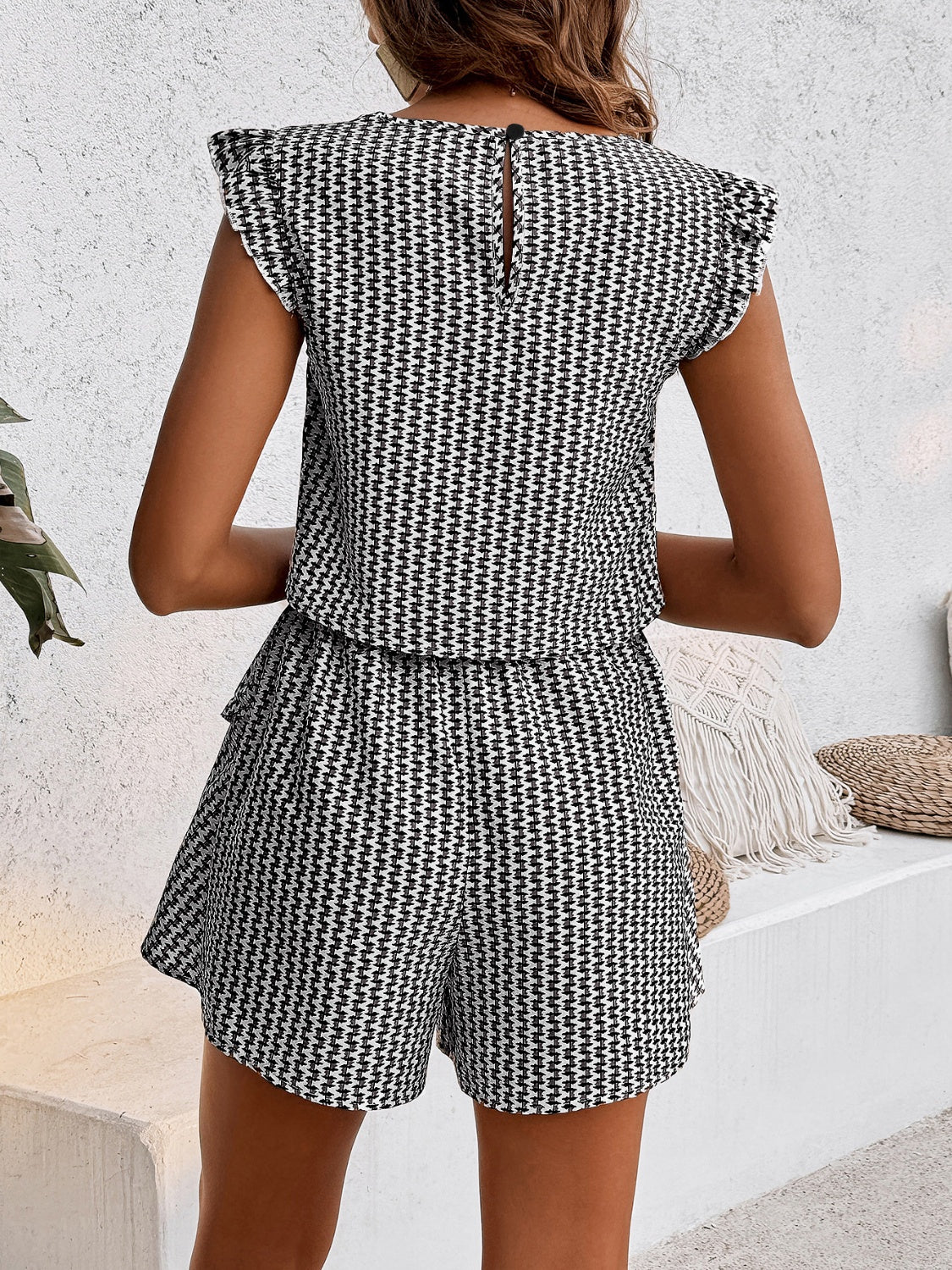 Printed Round Neck Top and Layered Shorts Set Women&