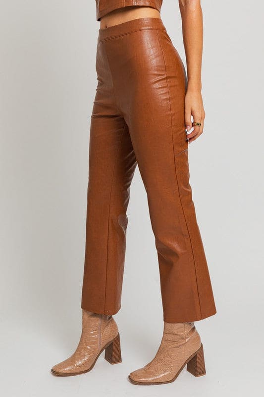 Straight Pants BROWN by LE LIS | Fleurcouture