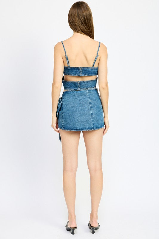 WRAPPED DETAIL DENIM TOP DENIM by Emory Park | Fleurcouture