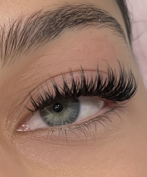 Natural Wispy Lashes