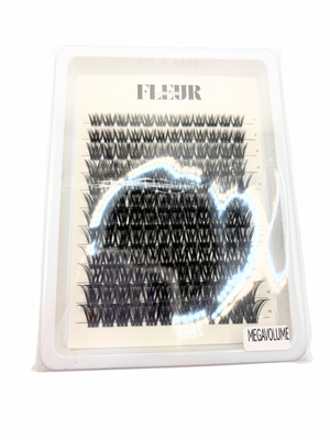 Mega Volume Lashes