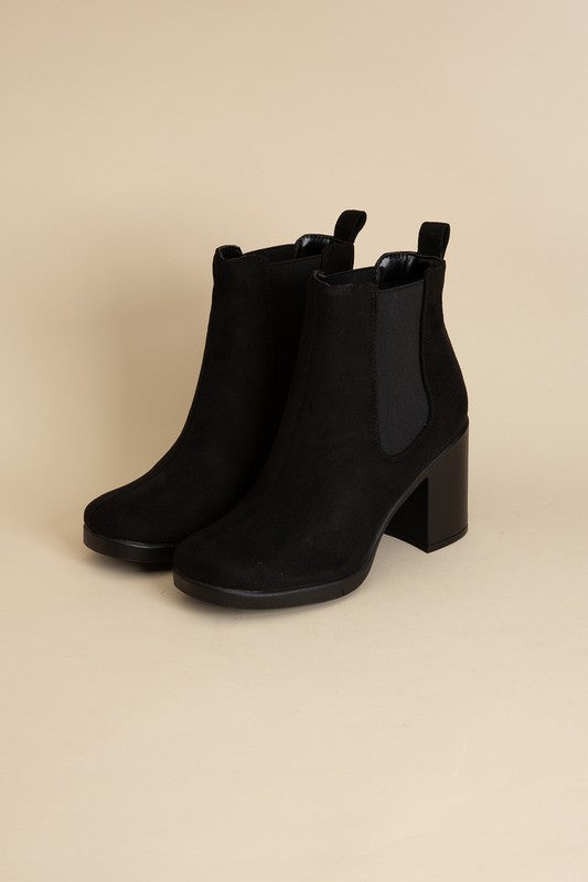 Arbor Boots BLACK by Fortune Dynamic | Fleurcouture