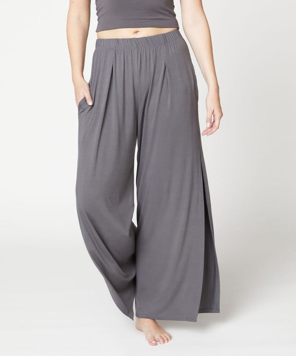 BAMBOO JACKY PANTS DULL GREY S by Fabina | Fleurcouture