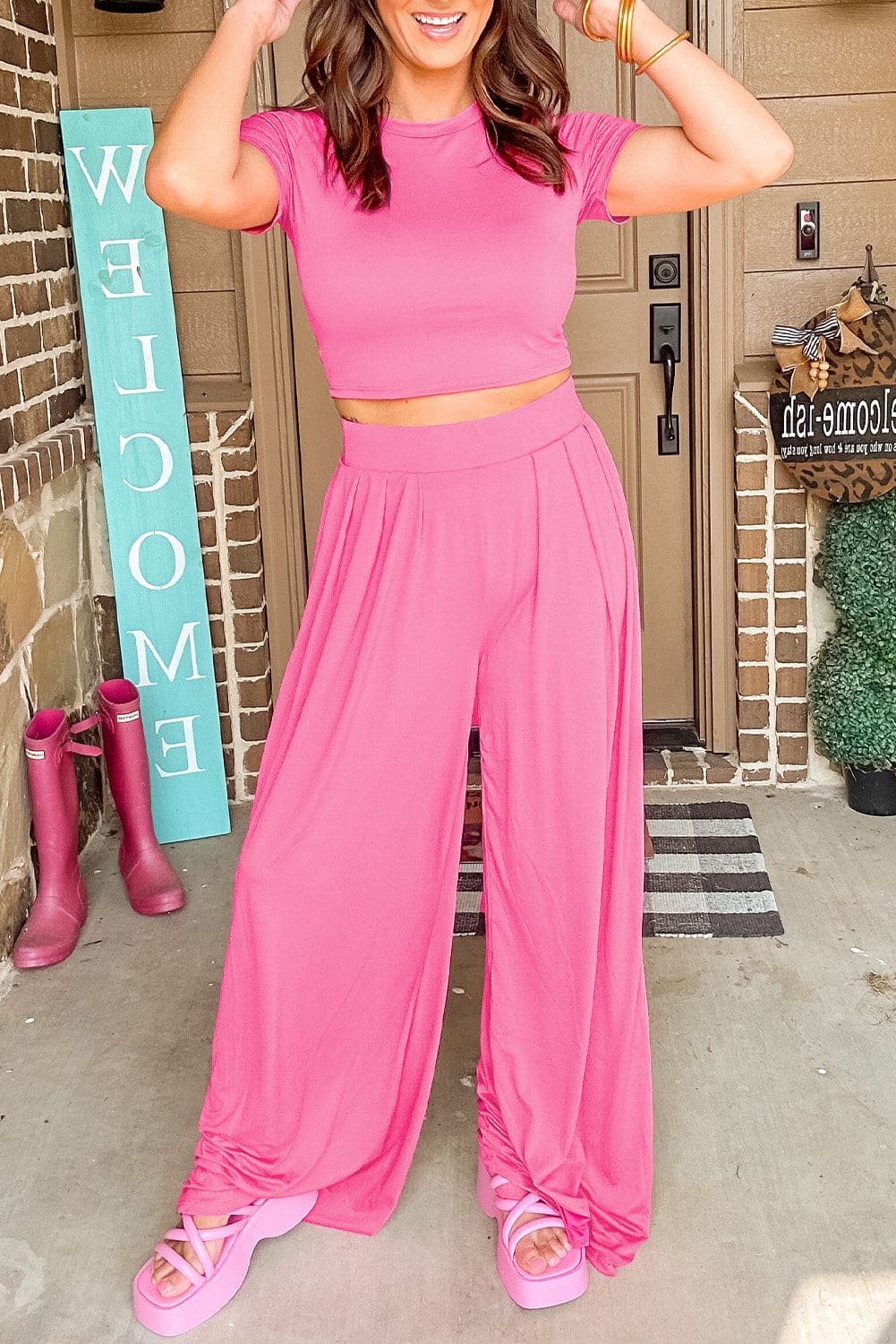 Black Slim Fit Crop Top and Pleated Wide Leg Pants Set Strawberry Pink L 65%Polyester+30%Viscose+5%Elastane Loungewear by Fleurcouture | Fleurcouture