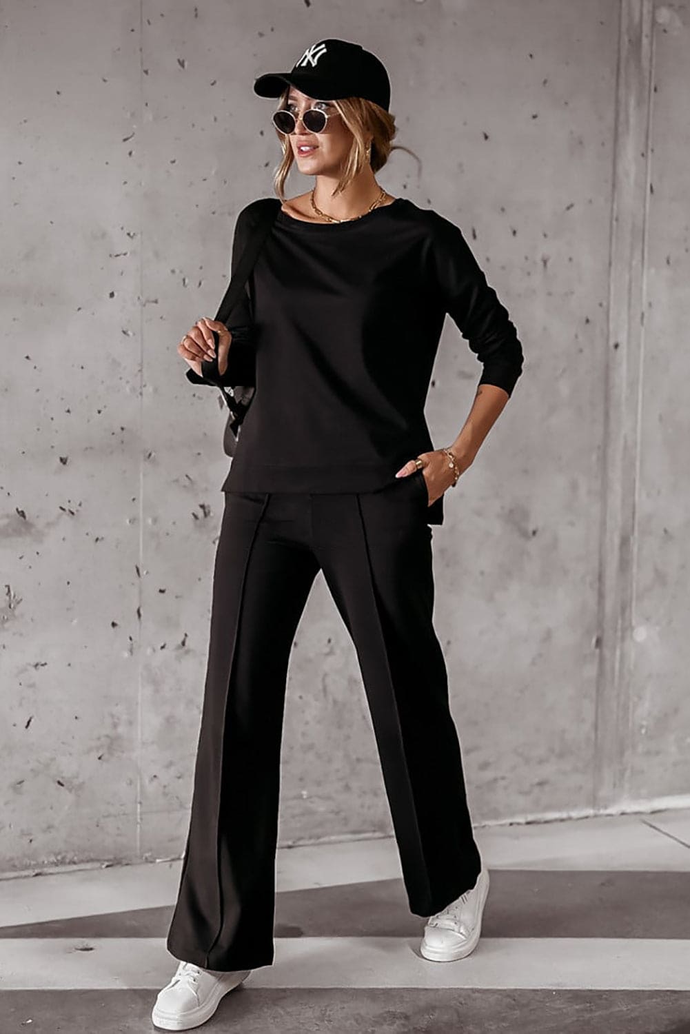 Black Solid Pullover and Seamed Casual Pants Set Black 70%Polyester+30%Cotton Two Piece Sets by Fleurcouture | Fleurcouture