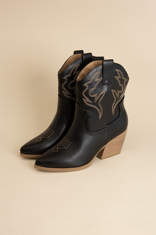 BLAZING-S WESTERN BOOTS BLACK 5.5 by Fortune Dynamic | Fleurcouture