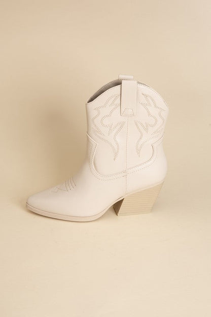 BLAZING-S WESTERN BOOTS by Fortune Dynamic | Fleurcouture