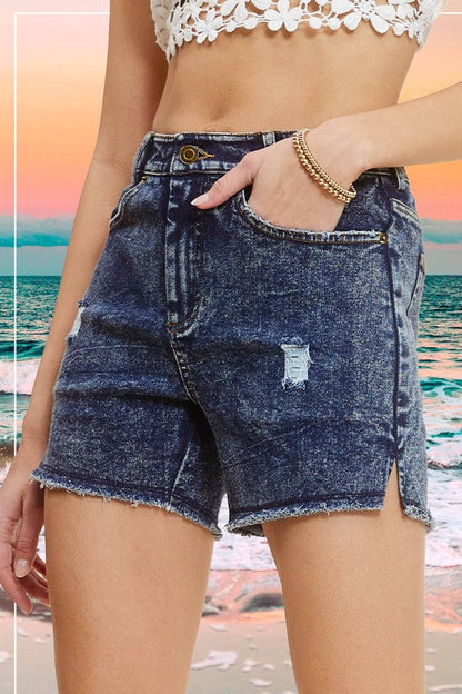 CASUAL WASHED STYLE DENIM SHORTS WITH POCKETS by La Miel | Fleurcouture