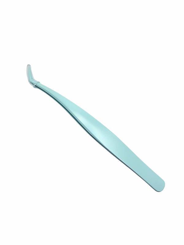 Cluster lash tweezer clamps