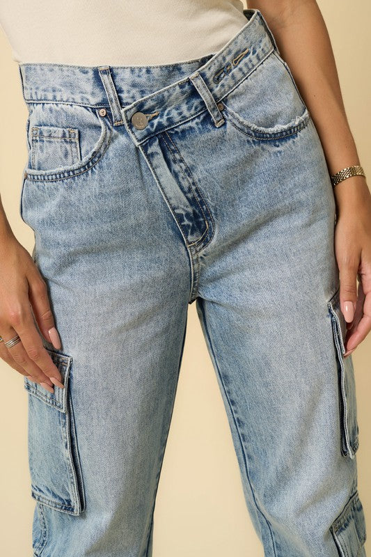 CROSSOVER RELAXED CARGO JEANS LIGHT DENIM by Denim Lab USA | Fleurcouture