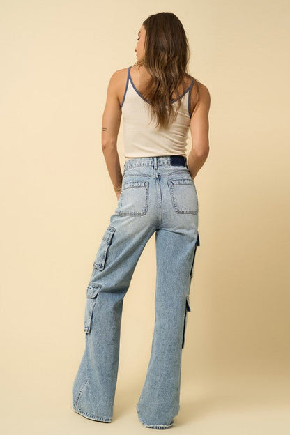 CROSSOVER RELAXED CARGO JEANS LIGHT DENIM by Denim Lab USA | Fleurcouture