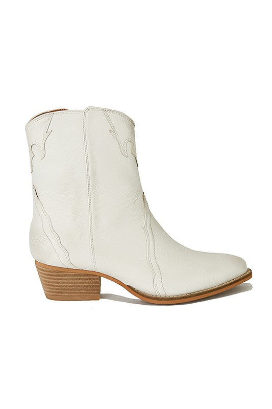 DALLAS-01-HIGH TOP CASUAL WESTERN BOOTS WHITE 6.5 by Let&