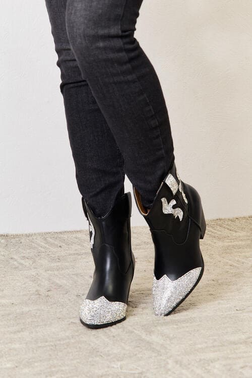 East Lion Corp Rhinestone Pointed Boots Black 6 by Trendsi | Fleurcouture