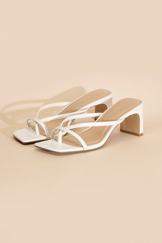 GADGET-S Thong Mule Heels WHITE 5.5 by Fortune Dynamic | Fleurcouture