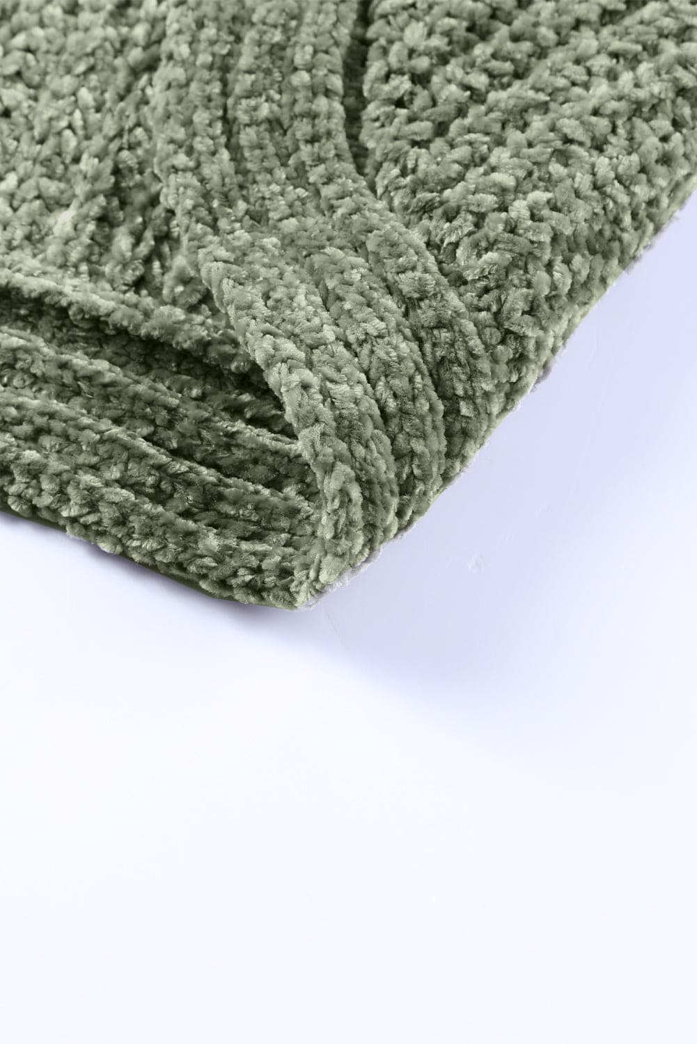 Green Long Sleeve Round Hem Cable Knit Sweater Green 100%Polyester Sweater by Fleurcouture | Fleurcouture