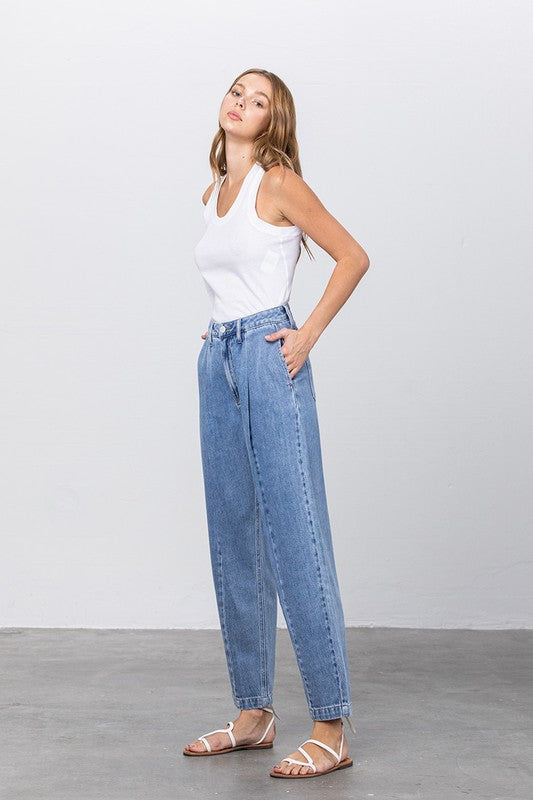 HI-WAIST SLOUCH JEANS MEDIUM by Denim Lab USA | Fleurcouture