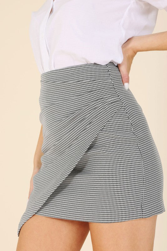 Hound tooth shirred wrap skirt Black hound tooth check S by Lilou | Fleurcouture