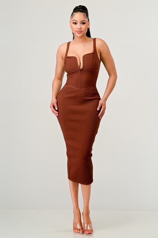 IT FEELS LIKE FALL MIDI DRESS BROWN by Athina | Fleurcouture