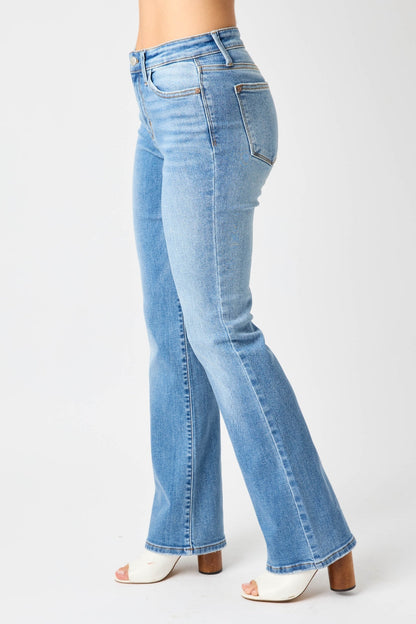 Judy Blue Full Size Mid-Rise Waist Straight Jeans Medium Women&