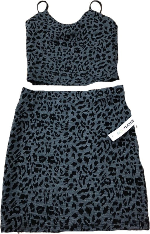 KIDS LEOPARD CROP TOP AND SKIRT SET by Cheryl Creations | Fleurcouture