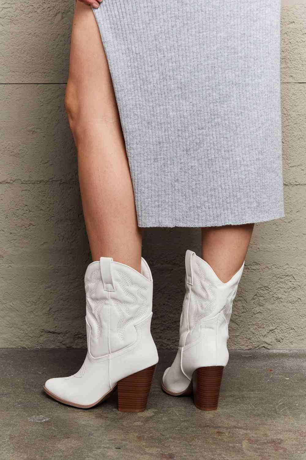 Legend Footwear Bella Cowboy Boots White by Trendsi | Fleurcouture