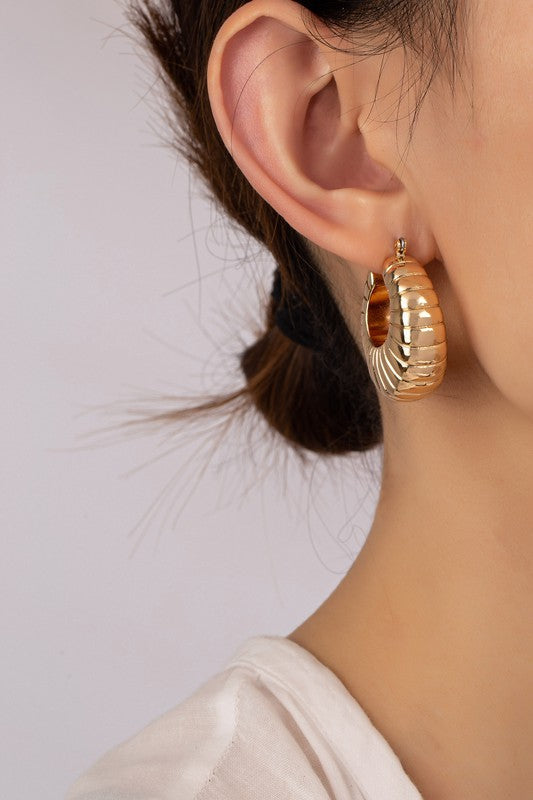 Lightweight puffy clam shell pattern hoop earrings Gold one size by LA3accessories | Fleurcouture