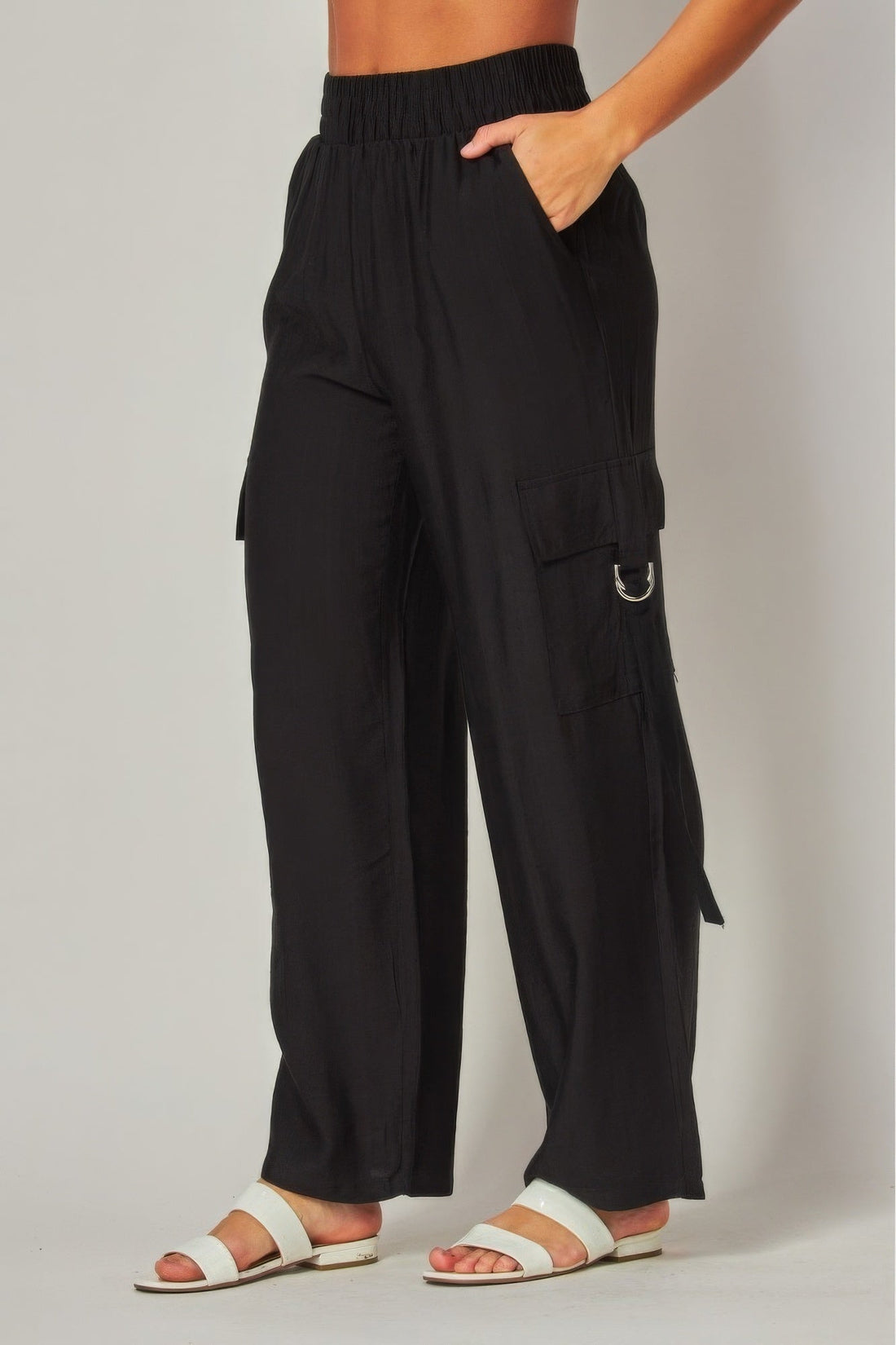 Linen Wide Leg Cargo Pants by Fleurcouture | Fleurcouture