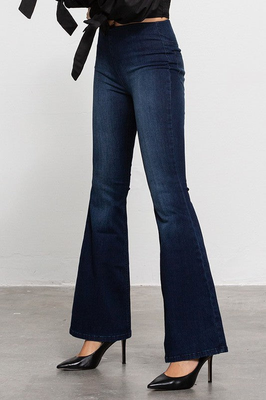 MID-RISE BANDED WIDER FLARE JEANS DARK by Denim Lab USA | Fleurcouture