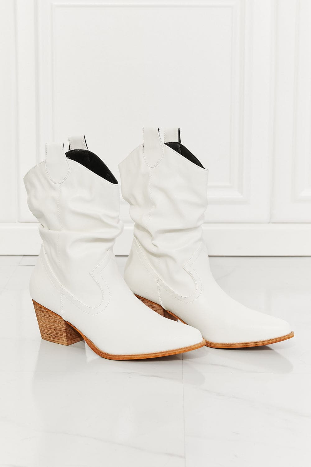 MMShoes Better in Texas Scrunch Cowboy Boots in White White by Trendsi | Fleurcouture