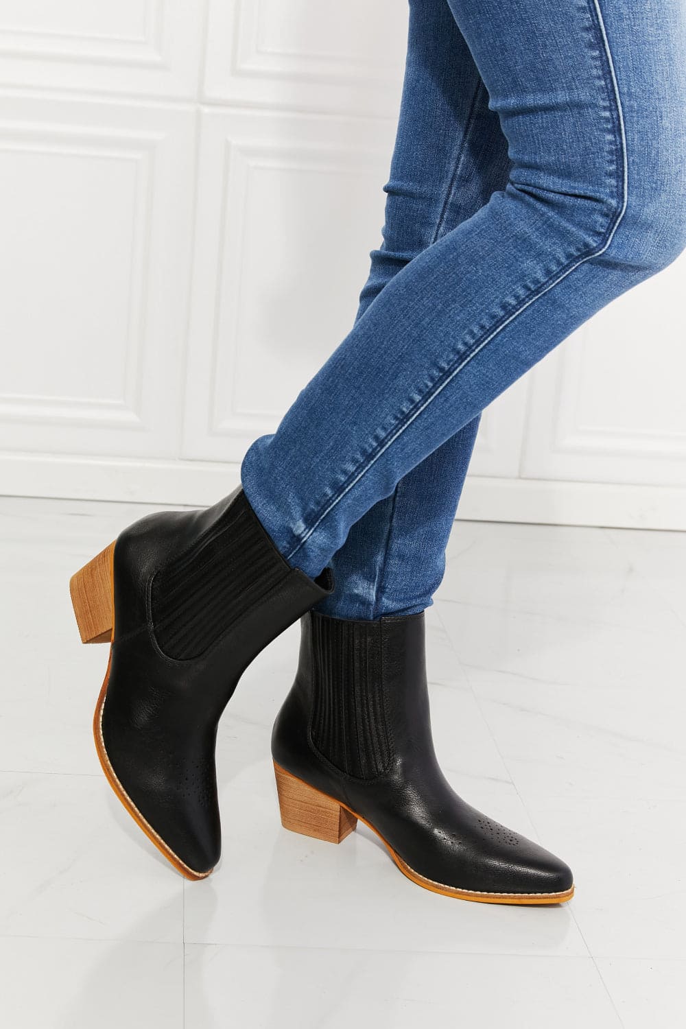 MMShoes Love the Journey Stacked Heel Chelsea Boot in Black Black 6 by Trendsi | Fleurcouture