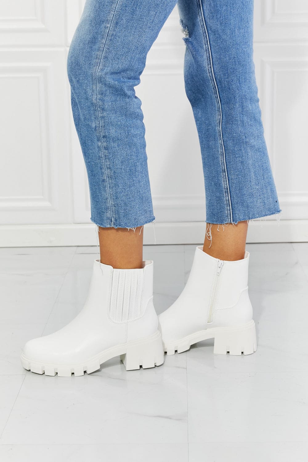 MMShoes What It Takes Lug Sole Chelsea Boots in White White by Trendsi | Fleurcouture