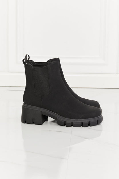 MMShoes Work For It Matte Lug Sole Chelsea Boots in Black Black by Trendsi | Fleurcouture