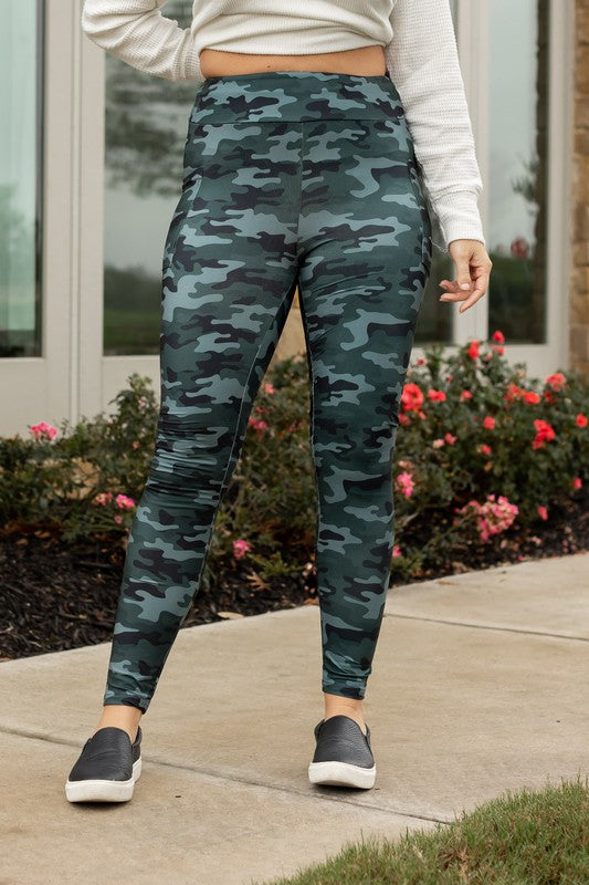 NEW Camo 2.0 Leggings Camo by Julia Rose | Fleurcouture