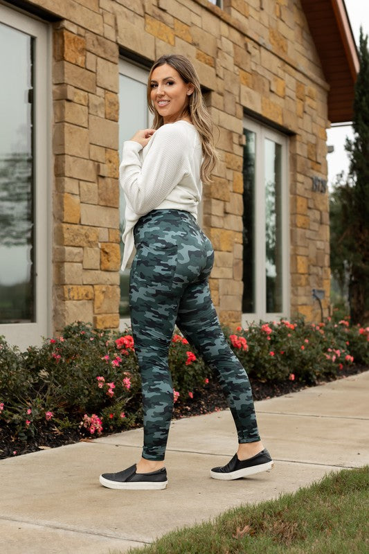 NEW Camo 2.0 Leggings Camo by Julia Rose | Fleurcouture