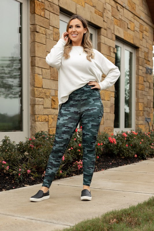 NEW Camo 2.0 Leggings Camo by Julia Rose | Fleurcouture