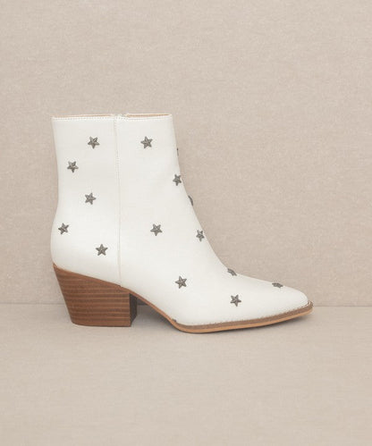 OASIS SOCIETY Ivanna - Star Studded Western Boots WHITE 6 by Oasis Society | Fleurcouture