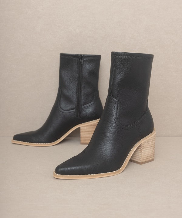 OASIS SOCIETY Vienna - Sleek Ankle Hugging Booties by Oasis Society | Fleurcouture