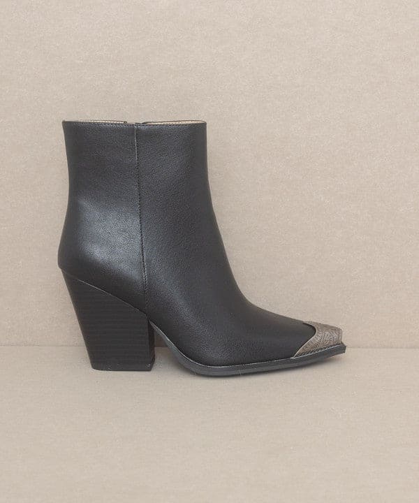 OASIS SOCIETY Zion - Bootie with Etched Metal Toe BLACK 6 by Oasis Society | Fleurcouture