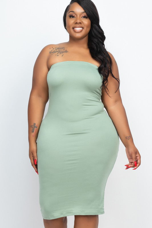 Plus Size Solid Strapless Tube Bodycon Midi Dress Green Bay 1XL by Capella | Fleurcouture