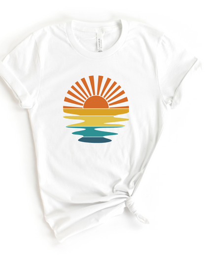 RETRO SUNSET TEE (BELLA CANVAS) by LL | Fleurcouture